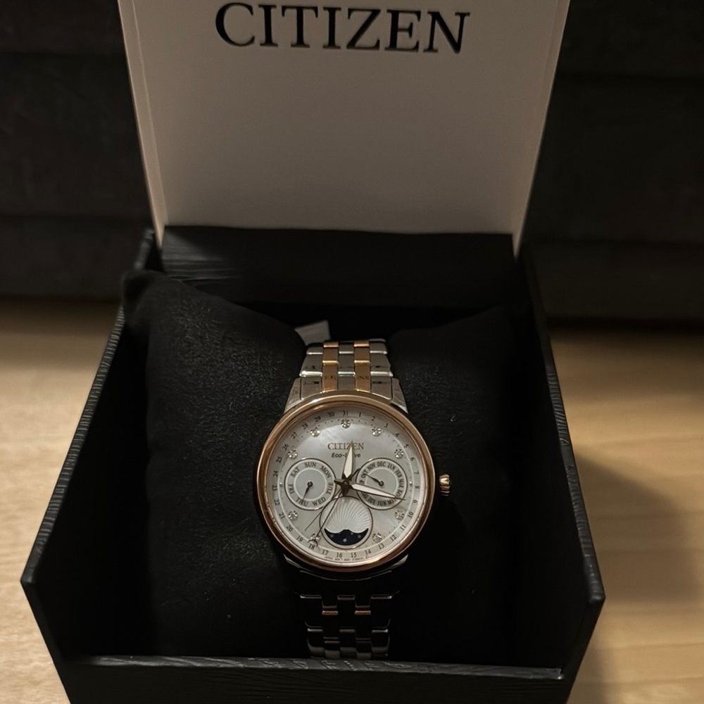 Citizen Ladies Calendrier Chronograph Diamond Eco-Drive Watch